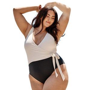 Summersalt Sz 14 Perfect Wrap One-Piece Swimsuit Off White Black